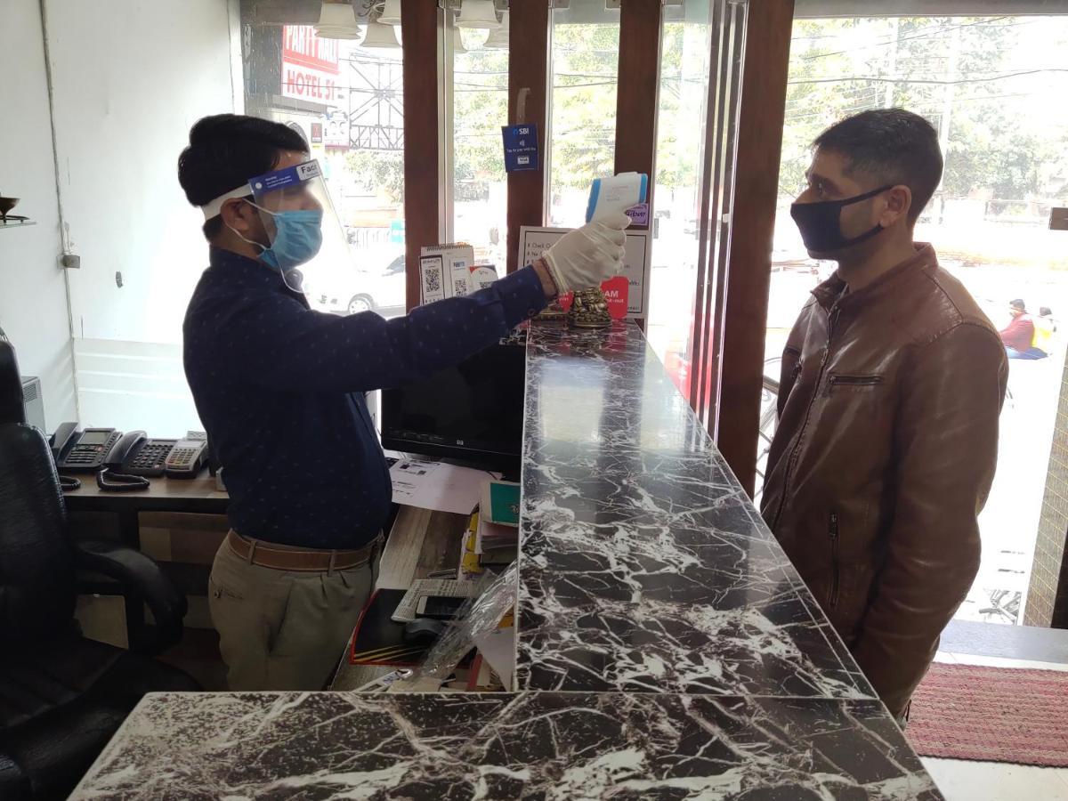 Hotel 51 Amritsar Dış mekan fotoğraf