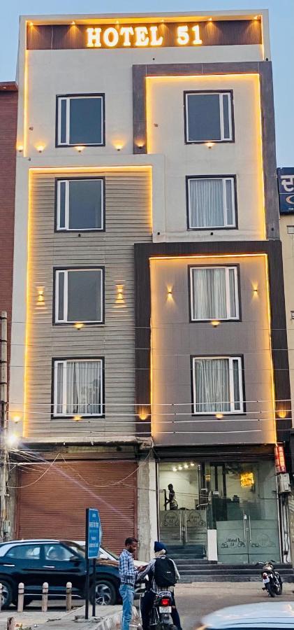 Hotel 51 Amritsar Dış mekan fotoğraf