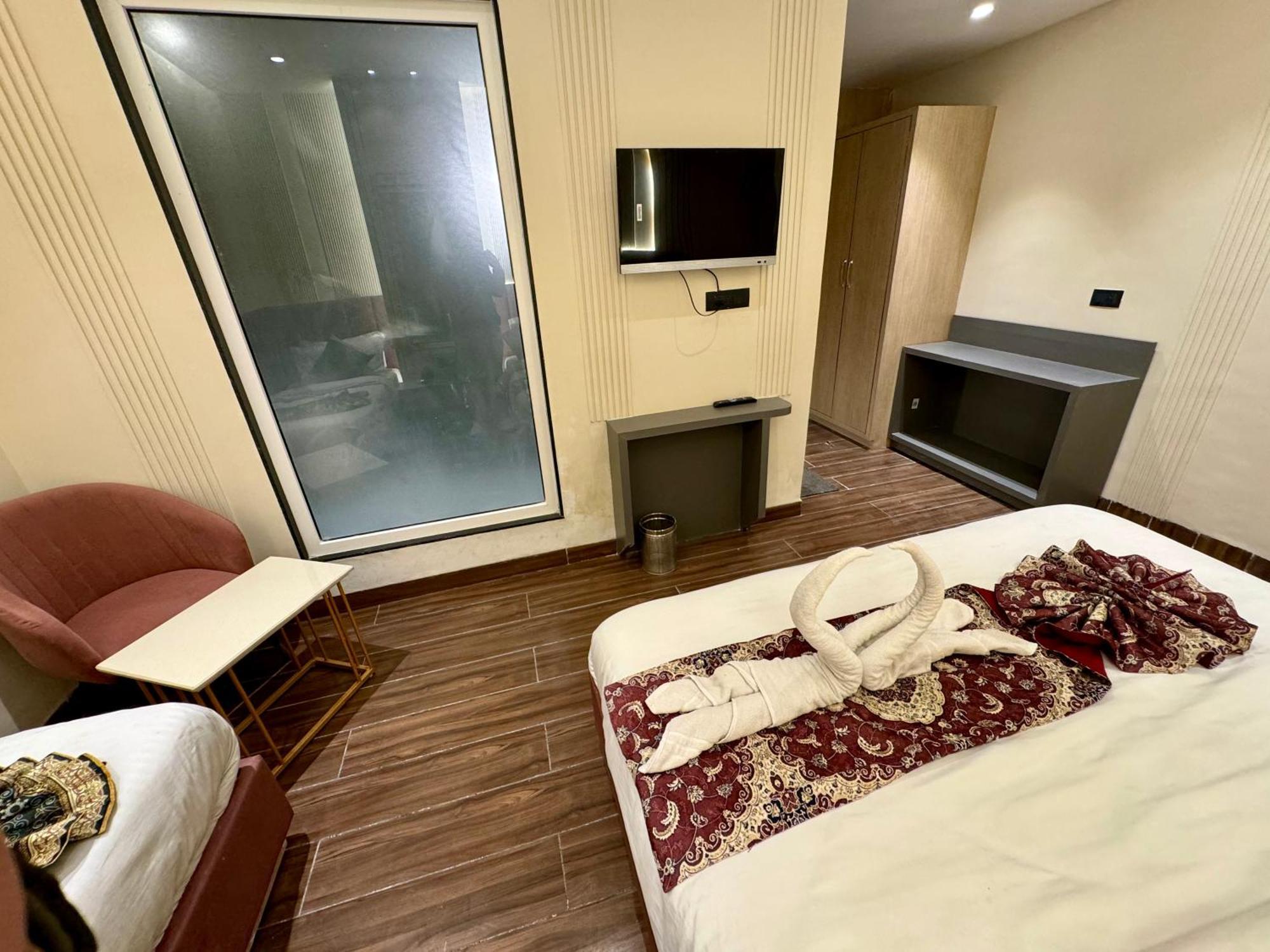 Hotel 51 Amritsar Dış mekan fotoğraf